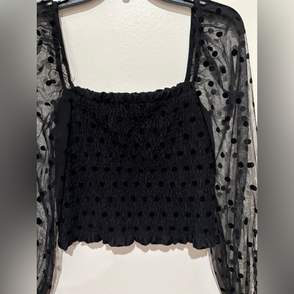 Forever 21 Black top size medium - Picture 3 of 5